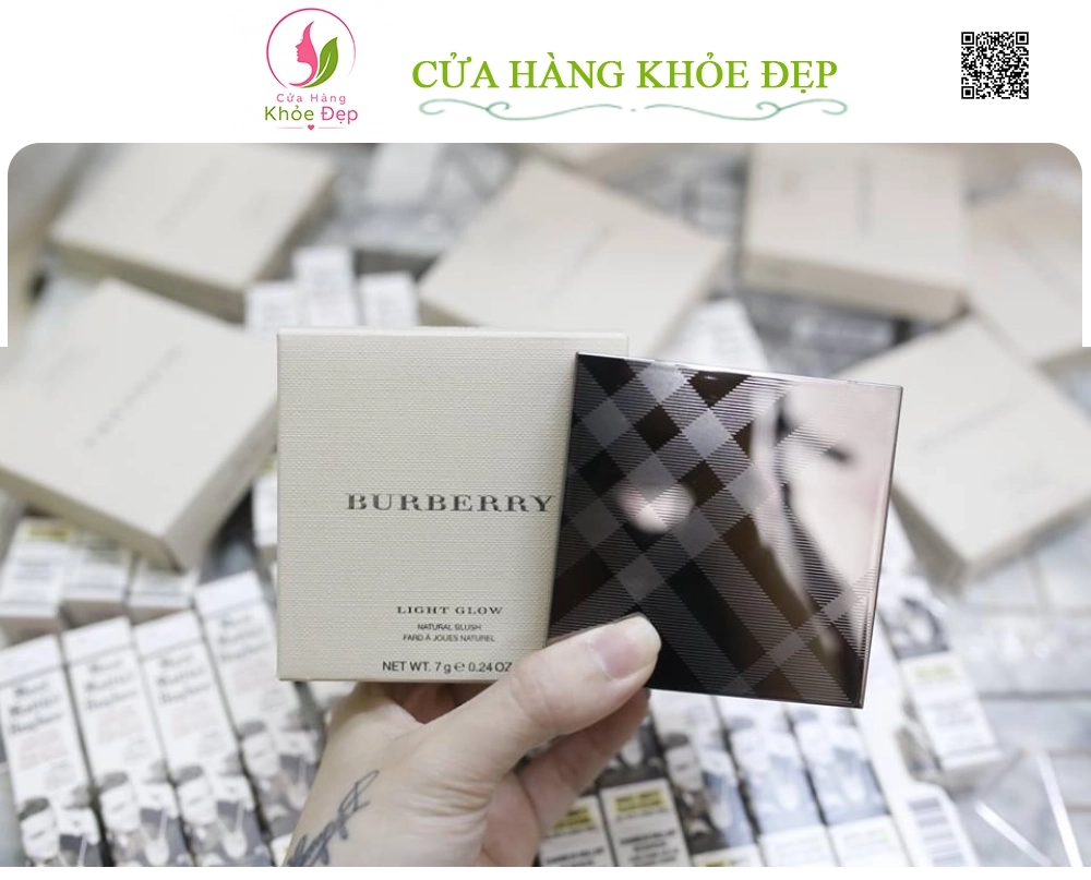 Phấn Má Hồng Burberry Light Glow Natural Blush