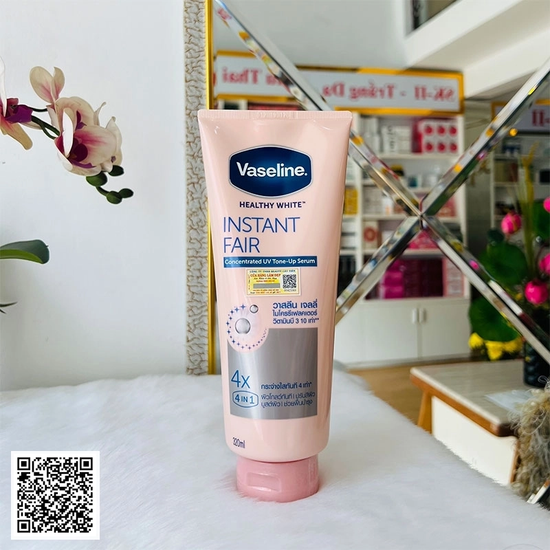 Sữa Dưỡng Thể Vaseline Healthy White Instant Fair Của Thái Lan 320ml